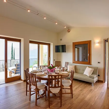 Maison Balu * Torri del Benaco